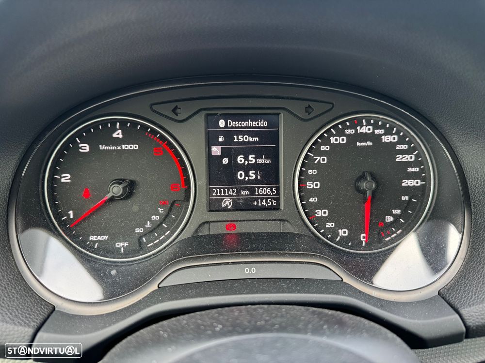 Audi Q2 1.6 TDI Design - 6