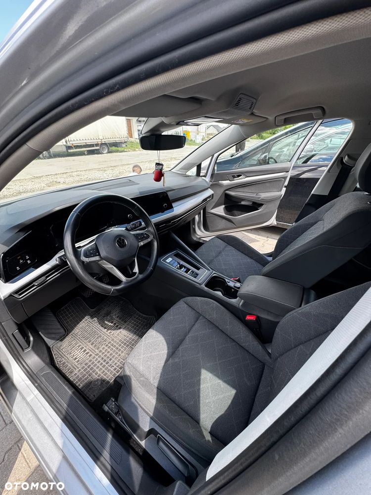 Volkswagen Golf 1.0 eTSI Life DSG - 12