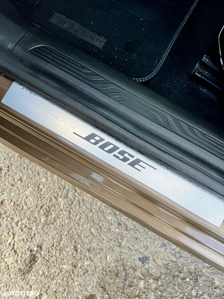 Renault Megane Grandtour TCe 130 EDC Bose Edition - 11