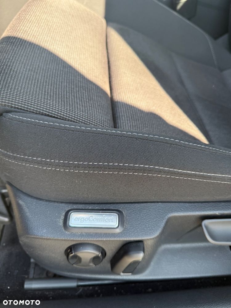 Volkswagen Passat 2.0 TDI BMT Comfortline - 8