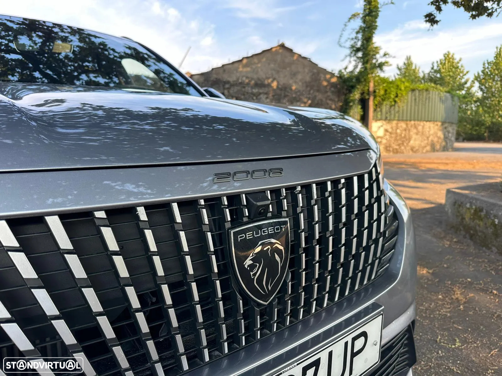 Peugeot 2008 PureTech 130 EAT8 GT - 5
