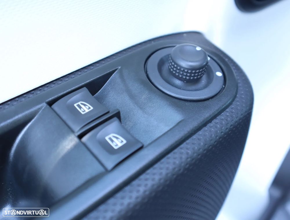 Renault Twingo 1.0 SCe Equilibre - 33