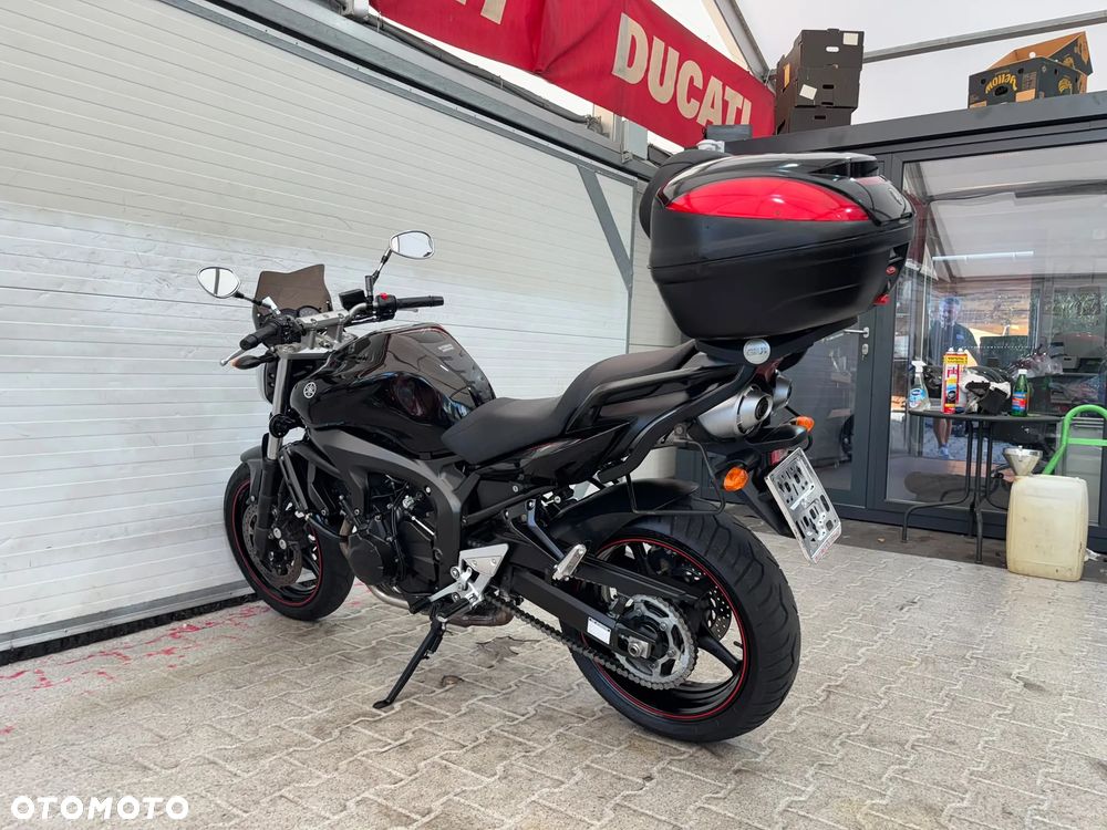 Yamaha FZ - 25