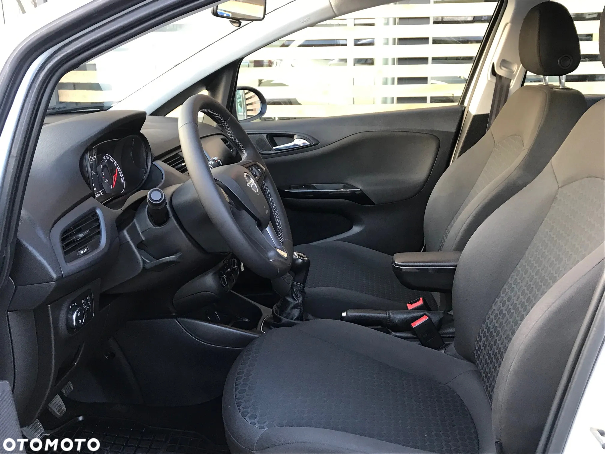 Opel Corsa 1.4 T Enjoy S&S - 13