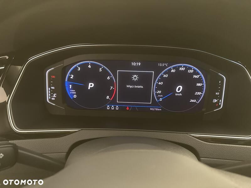 Volkswagen Passat - 15