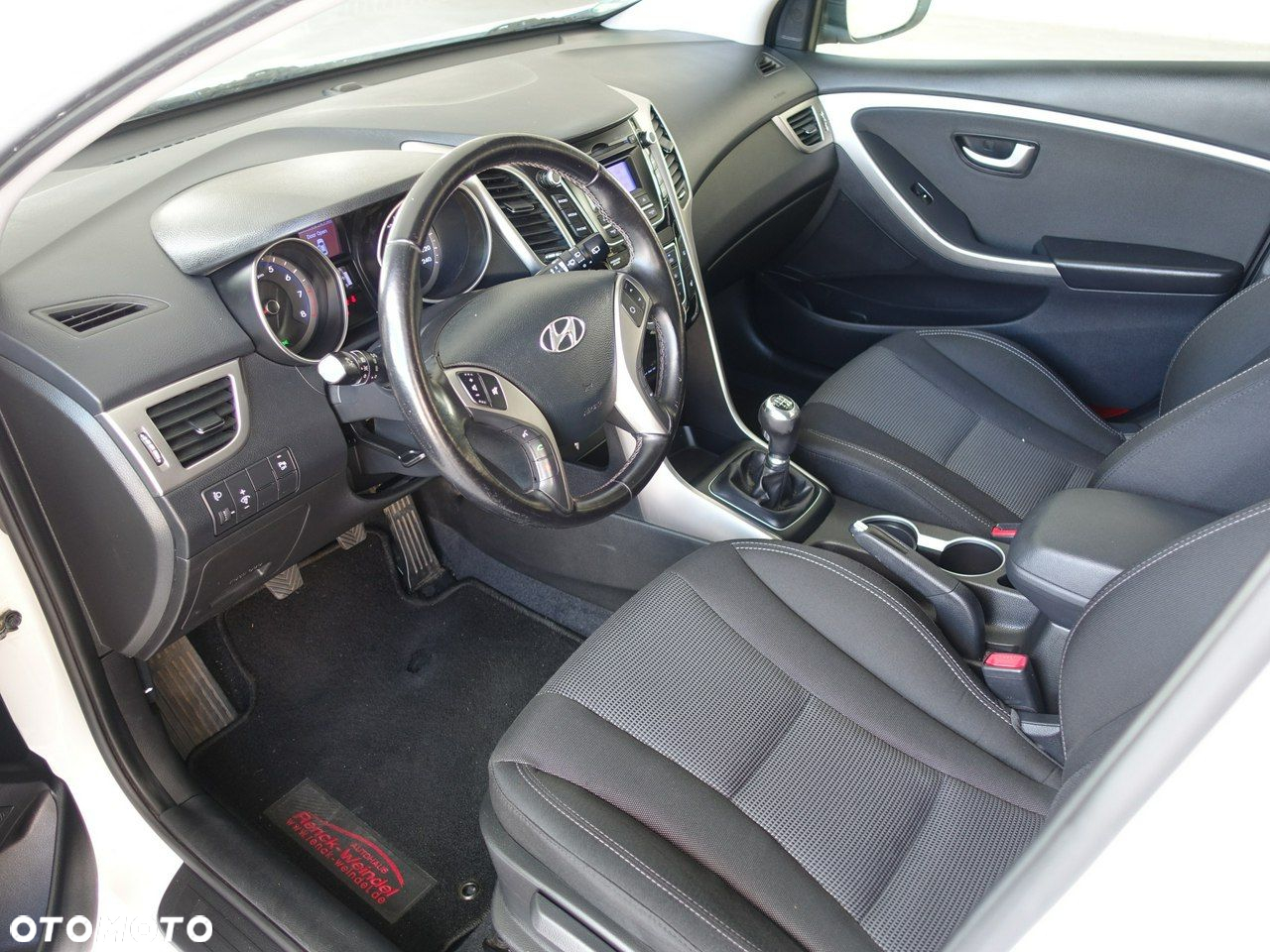 Hyundai i30 - 12