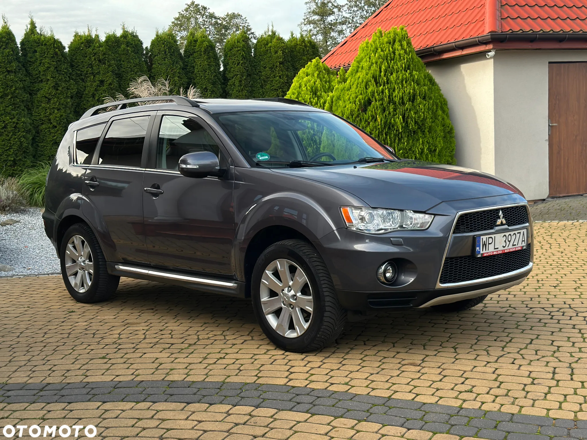 Mitsubishi Outlander - 14