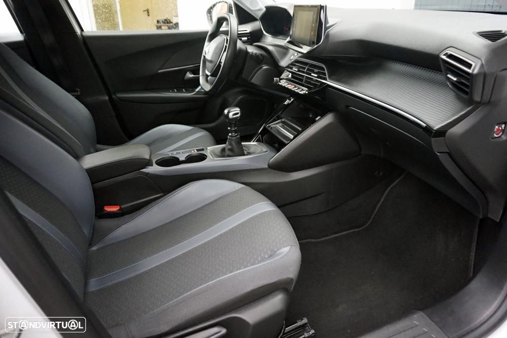 Peugeot 2008 1.2 PureTech Allure - 7