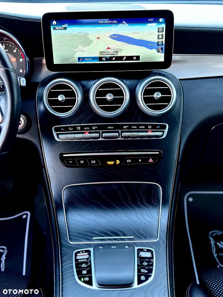 Mercedes-Benz GLC 220 d - 35