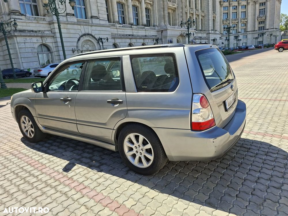 Subaru Forester 2.0 Base Aut - 2