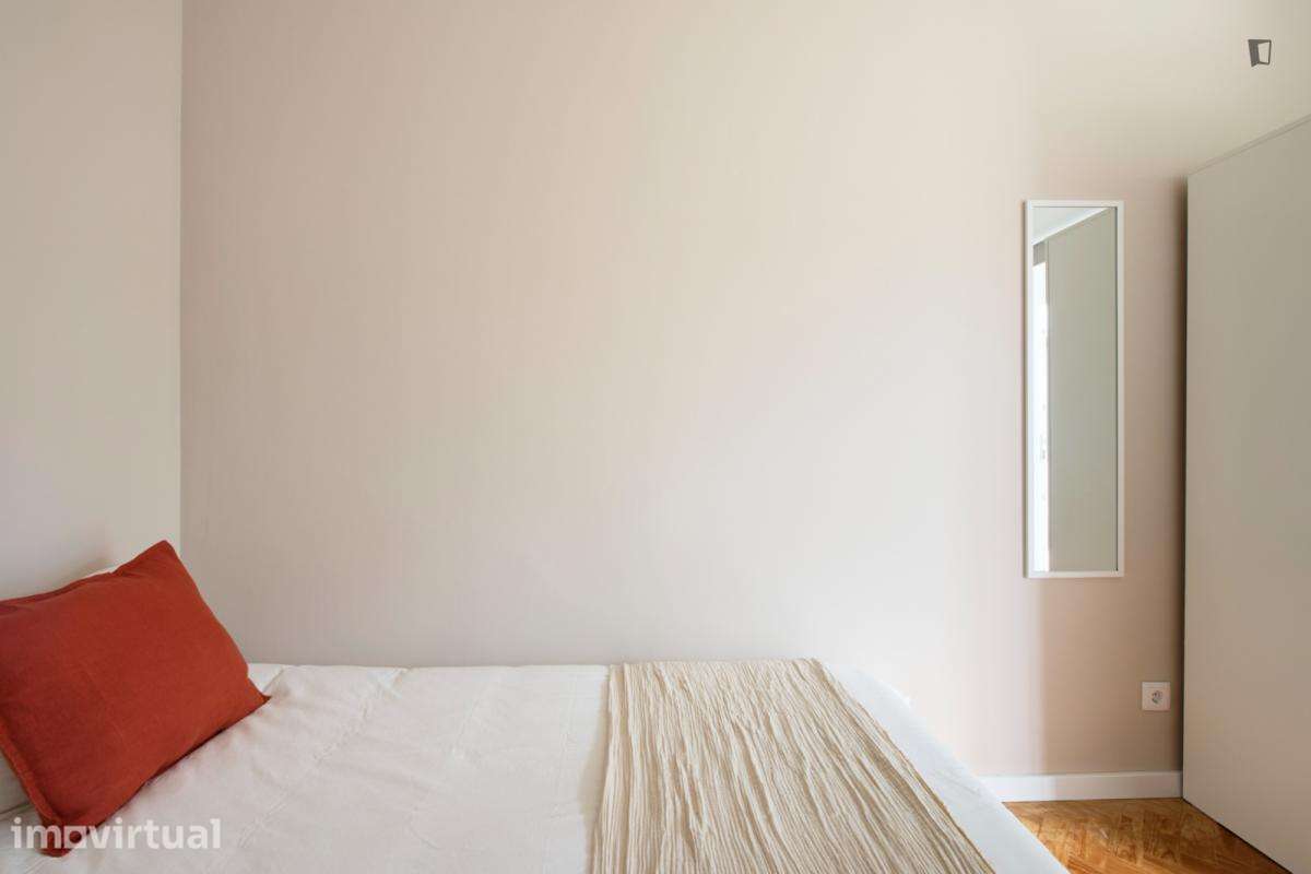 Quarto - localizado em Alvalade Lisbon - Grande imagem: 4/24