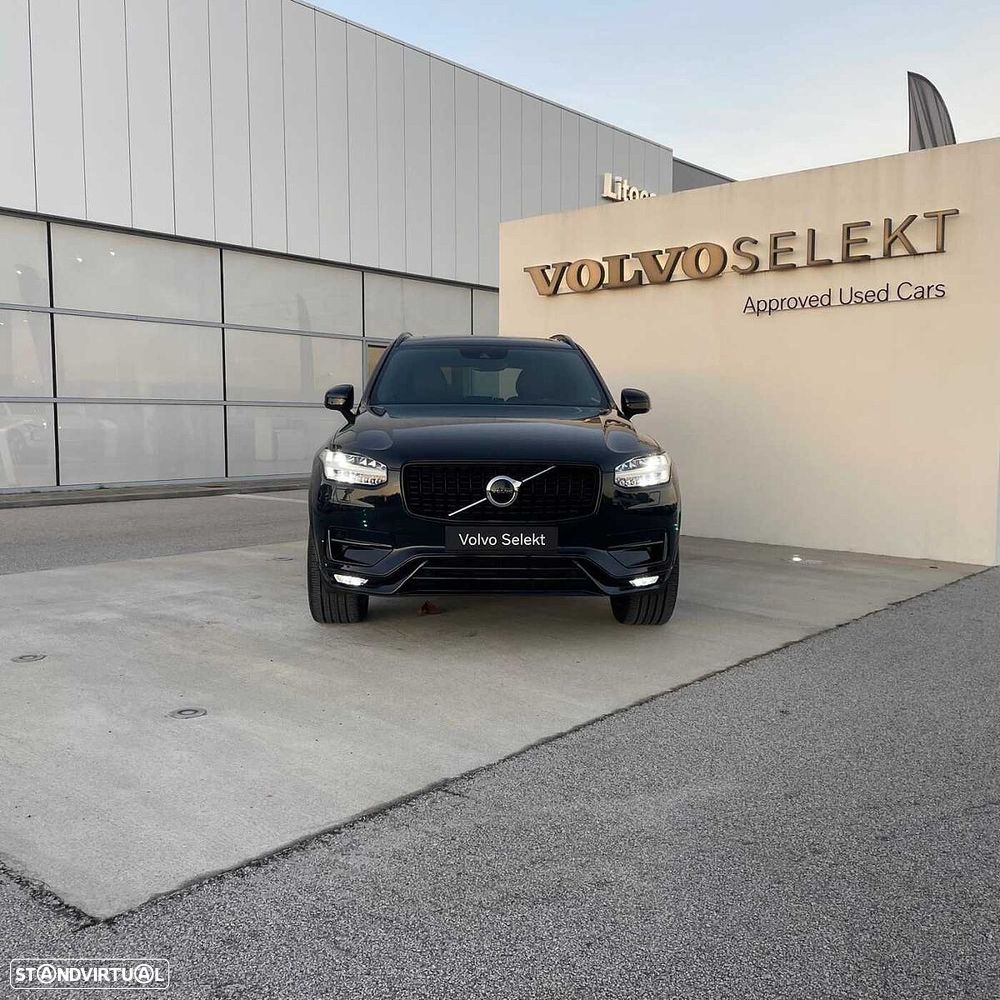 Volvo XC 90 - 8