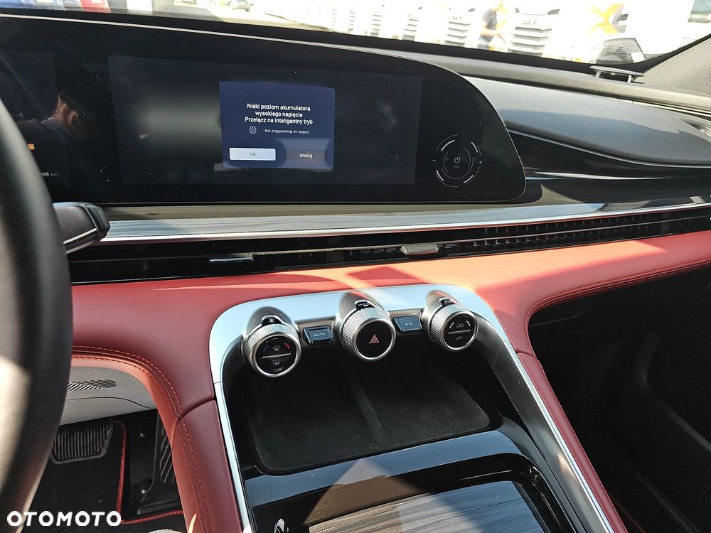 Omoda 9 1.5 Super Hybrid Exclusive AWD - 14