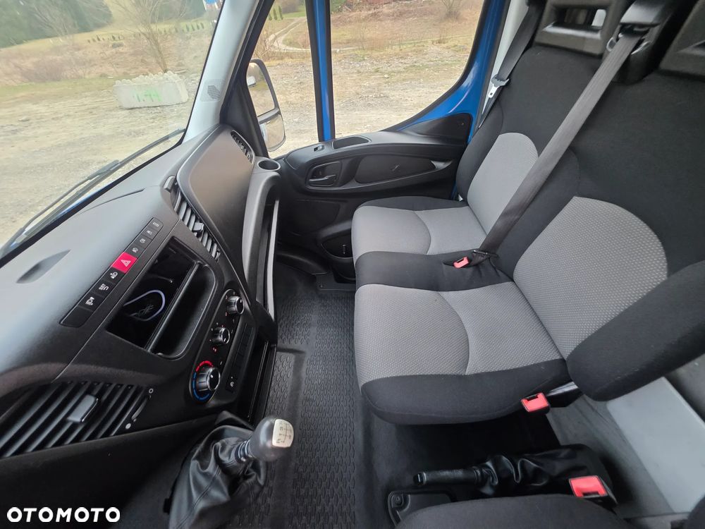 Iveco Daily 35c-15 Kontener 4.20 M + Winda ! Super Stan  ! 3.0 HPI  ! 150 Km ! - 19