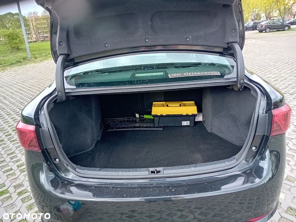 Toyota Avensis 2.0 D-4D Prestige - 11