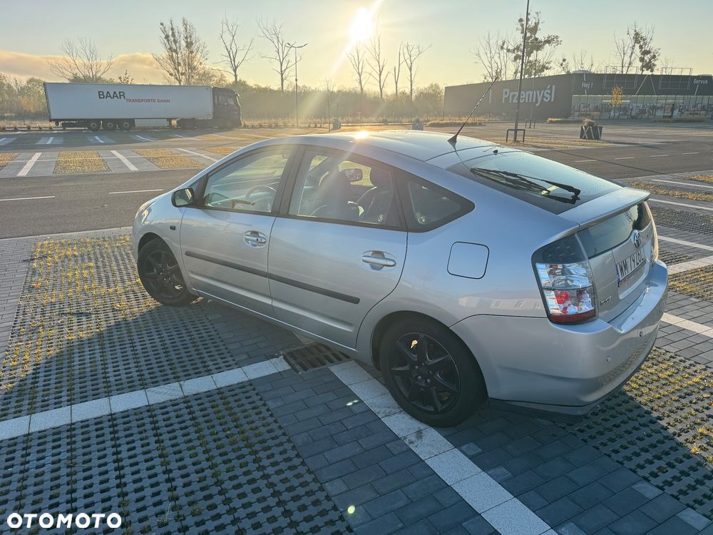 Toyota Prius 1.5 VVT-i Sol (nav) - 6