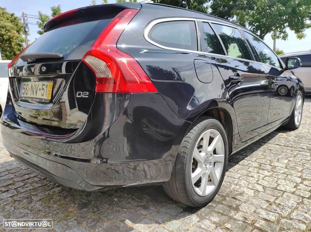 Volvo V60 1.6 D2 Drive Momentum Start/Stop - 10