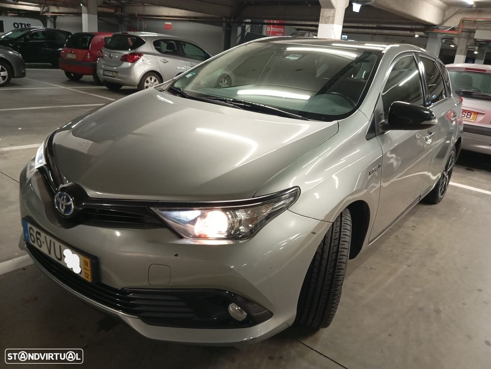 Toyota Auris 1.8 HSD Comfort +P.Sport+Navi - 1
