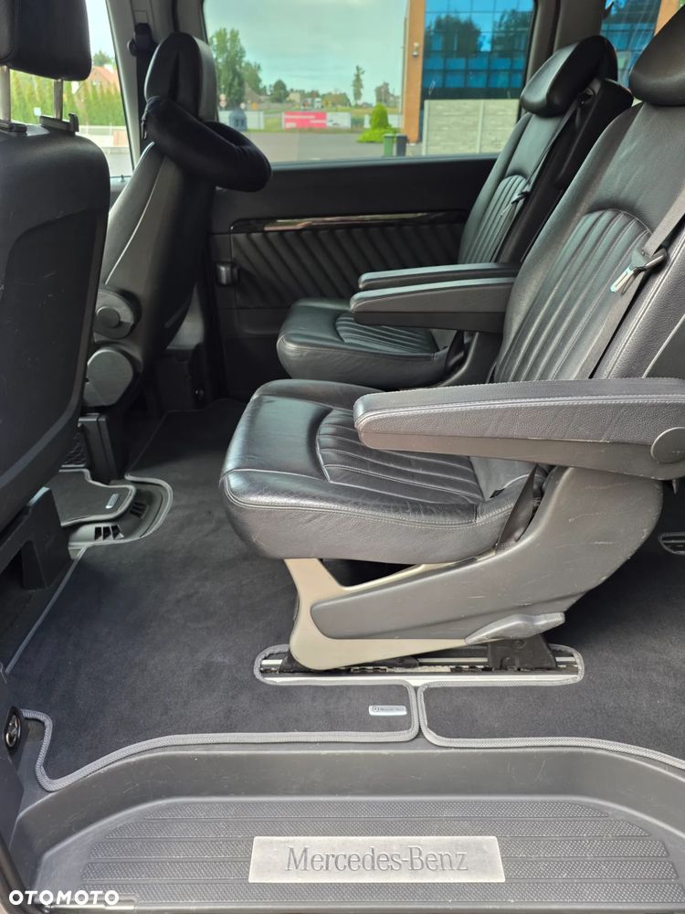 Mercedes-Benz Viano 3.0 CDI Ambiente (długi) - 23