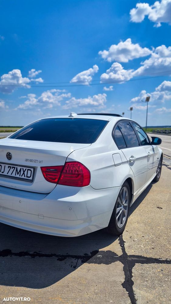 BMW Seria 3 320d - 5