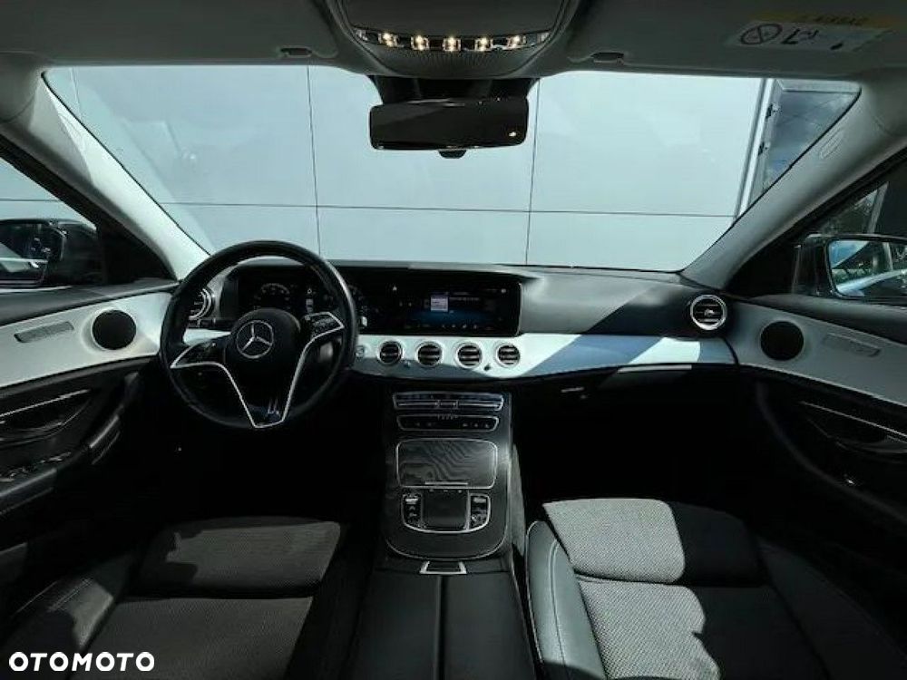 Mercedes-Benz Klasa E - 20