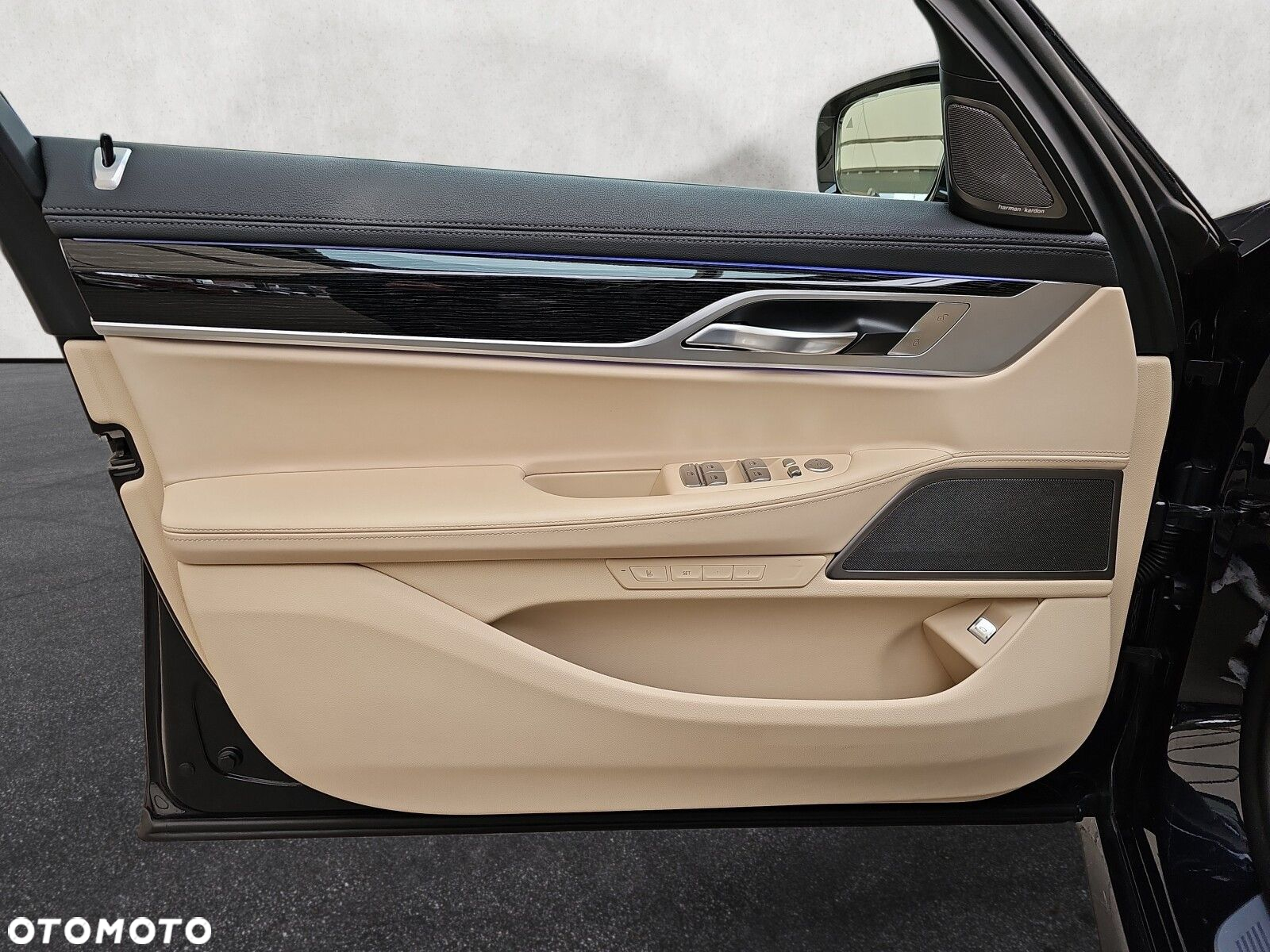 BMW Seria 7 - 22