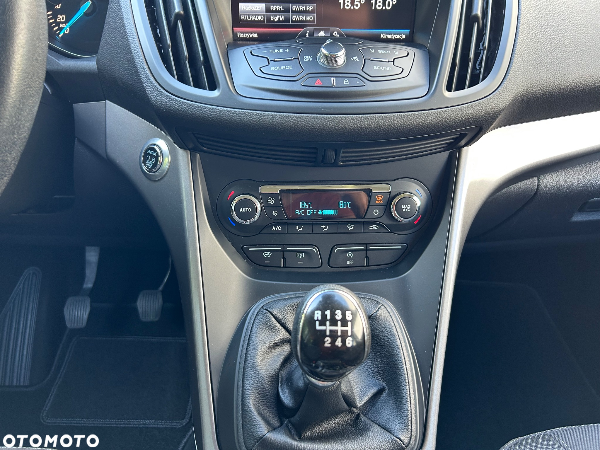Ford Kuga 1.5 EcoBoost 2x4 Titanium - 28