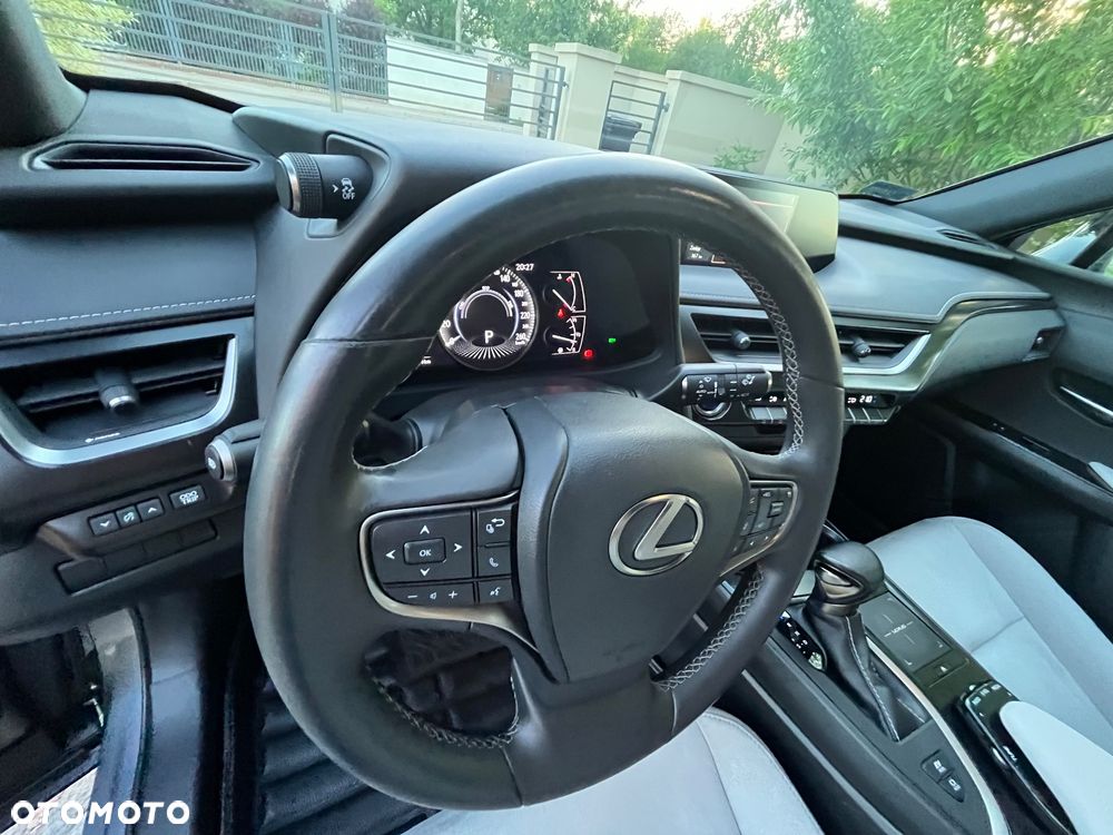 Lexus UX 250h Elegance 2WD - 16