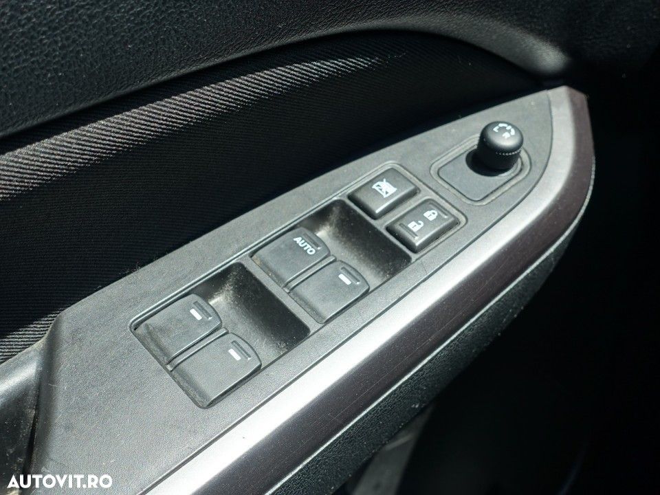 Suzuki Vitara - 17