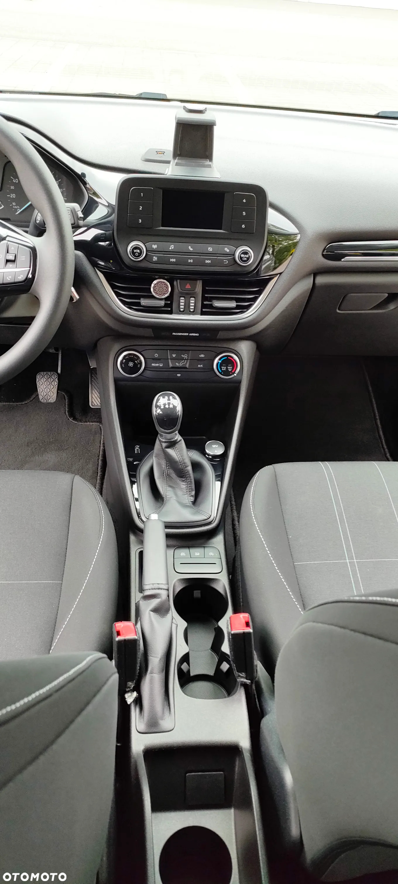 Ford Fiesta 1.1 S&S TREND - 11