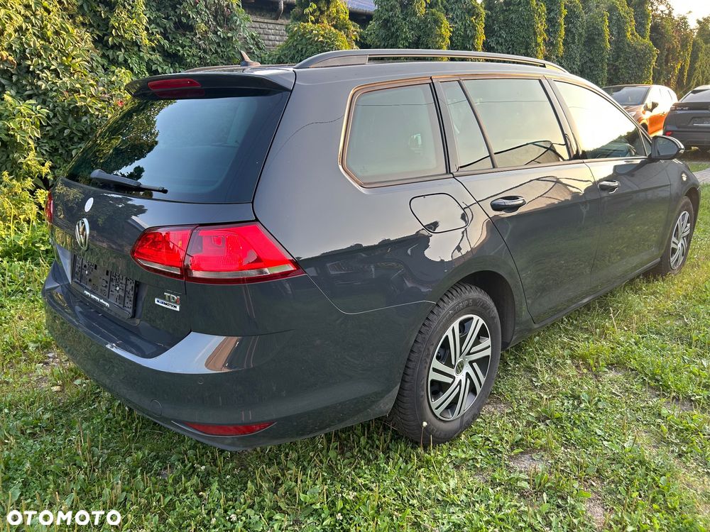 Volkswagen Golf 1.6 TDI BlueMotion Trendline - 3
