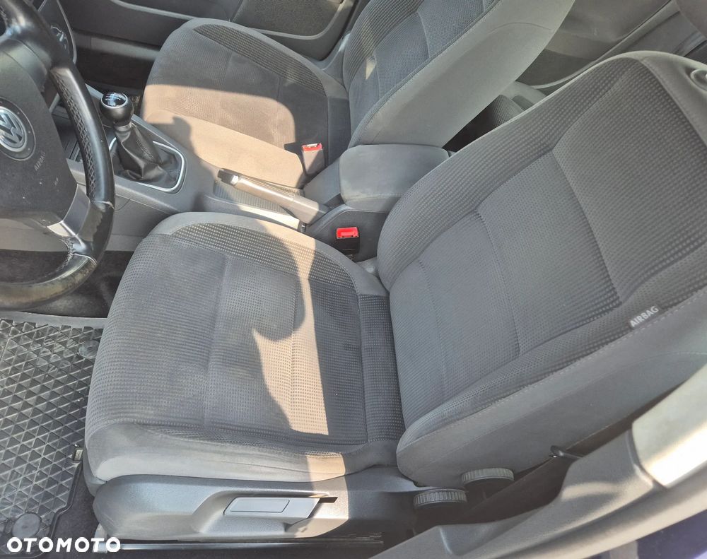 Volkswagen Golf 1.9 TDI DPF Comfortline - 13