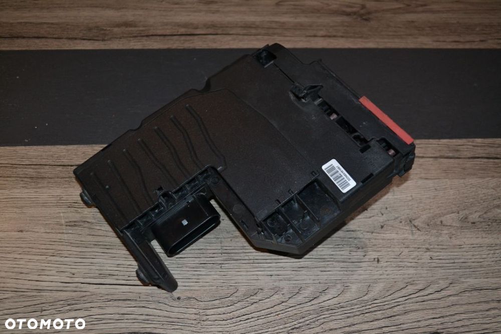 MERCEDES W204 W212 KLEMA PLUSOWA PIROTECHNICZNA NABÓJ - 2