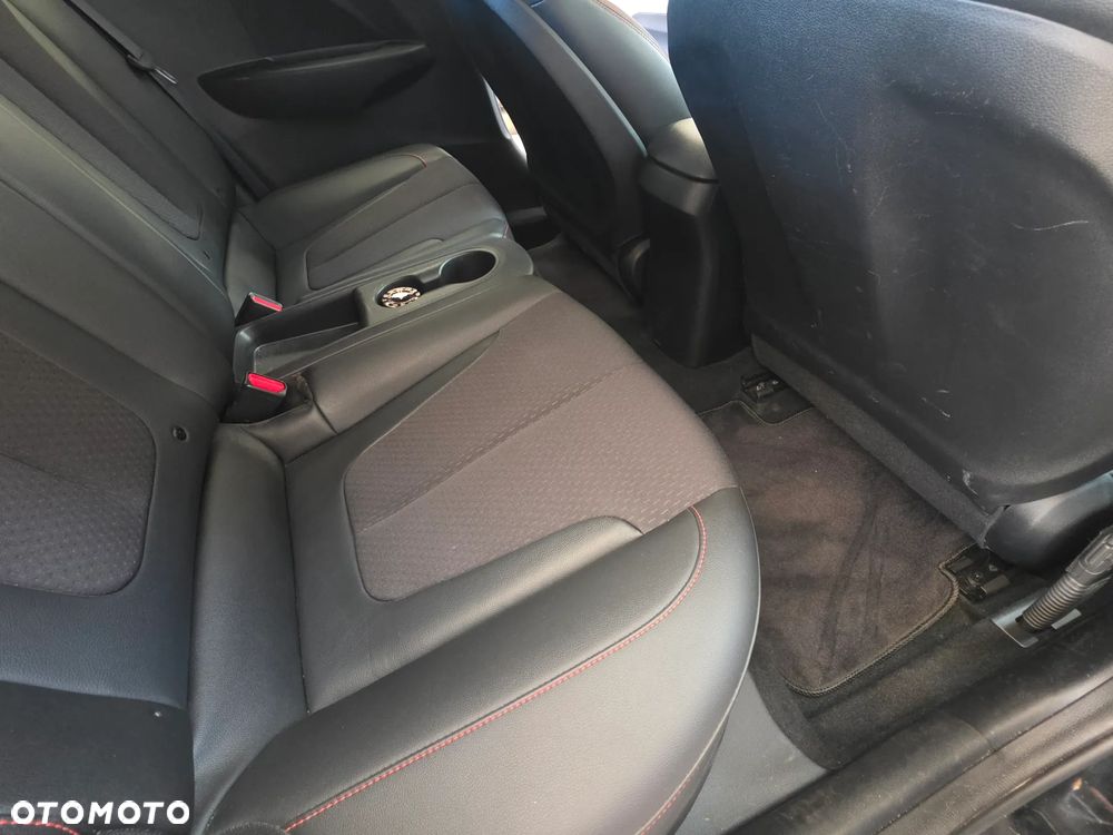 Hyundai Veloster 1.6 Turbo Automatik Premium - 21