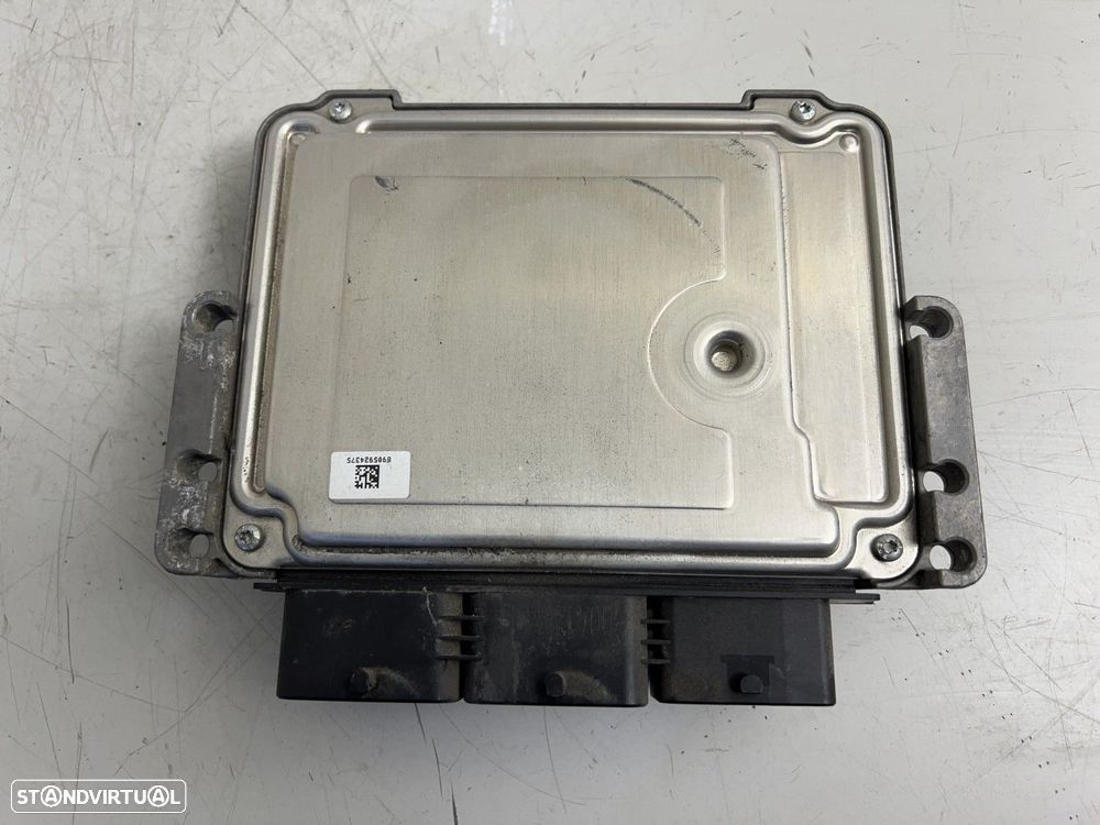 Centralina do motor PEUGEOT 208 1.4 HDi REF. 0281017920 MOTOR 8HR - 2