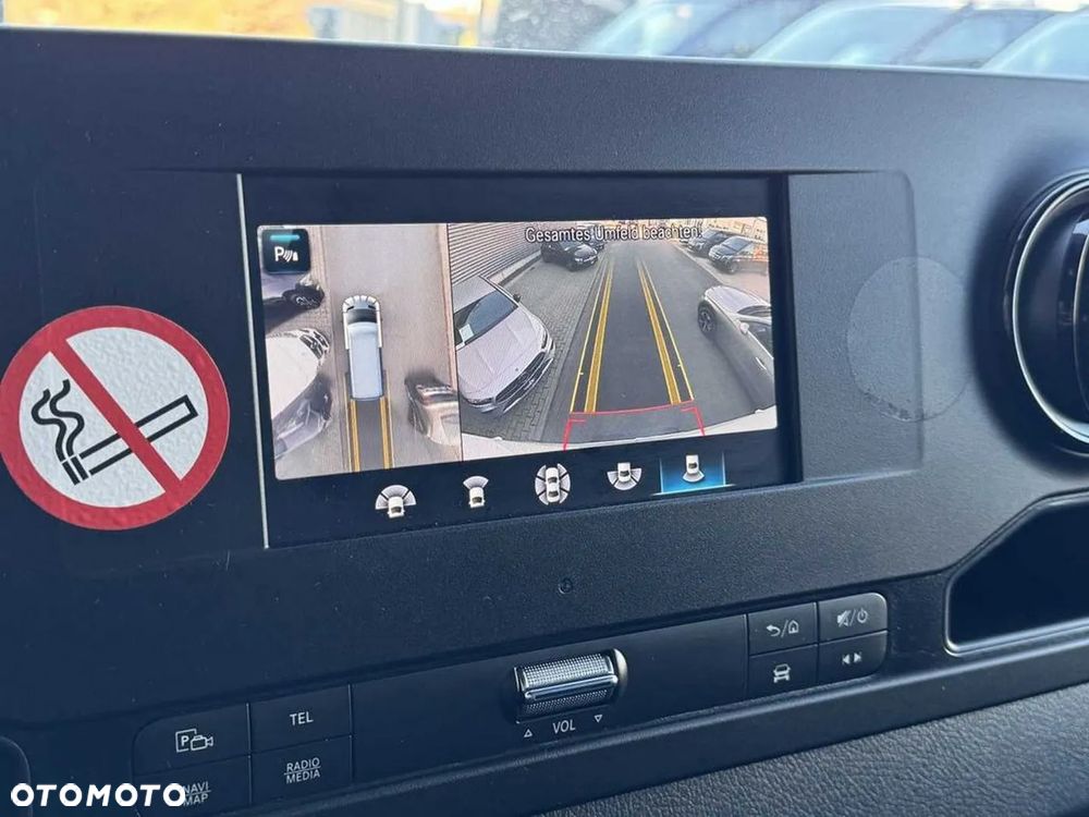 Mercedes-Benz Sprinter - 14