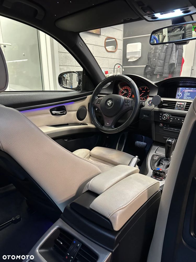 BMW Seria 3 320d DPF M Sport Edition - 15