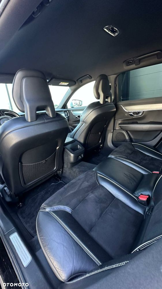 Volvo V90 D4 R-Design - 2