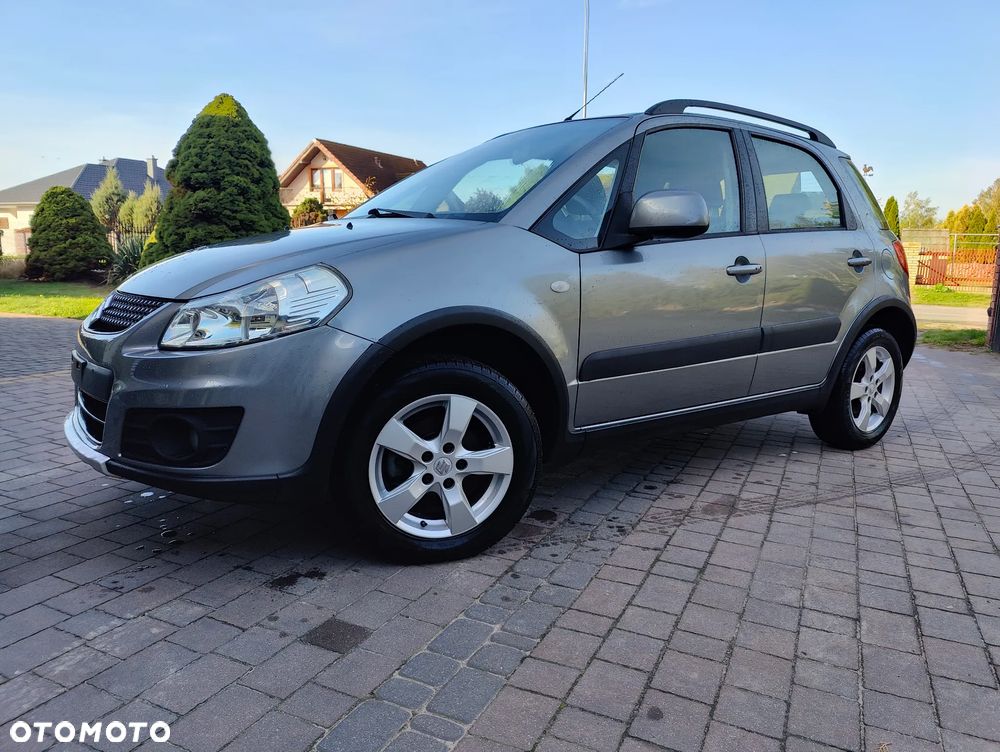 Suzuki SX4 Classic 1.6 VVT 4x4 Comfort - 9