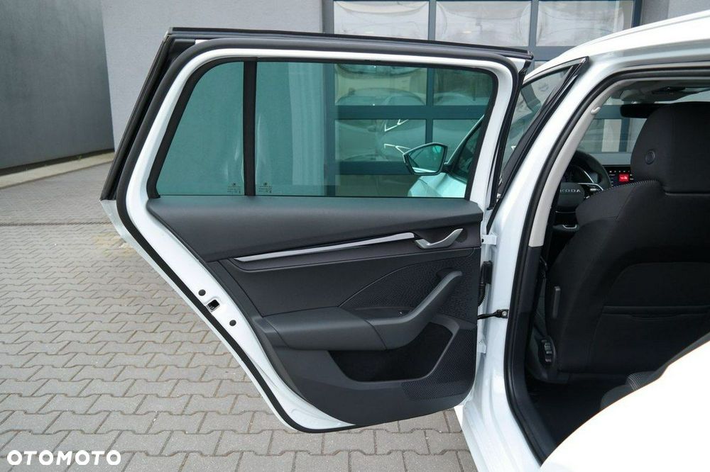 Skoda Octavia - 25