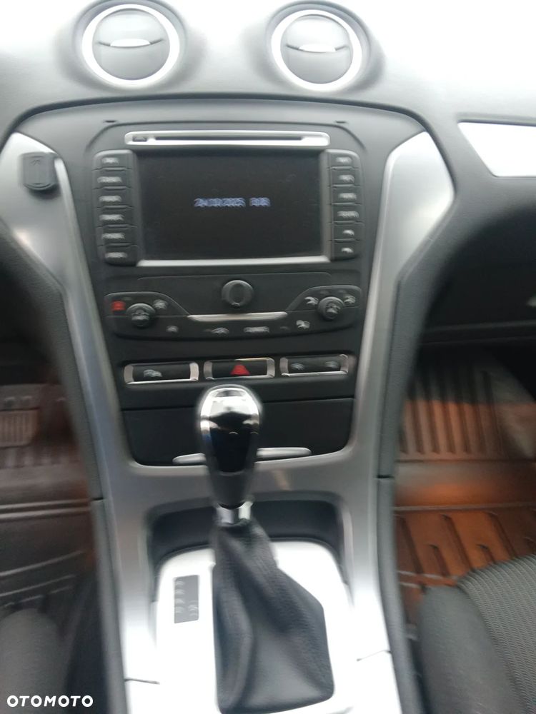 Ford Mondeo Turnier 2.0 EcoBoost Titanium - 12