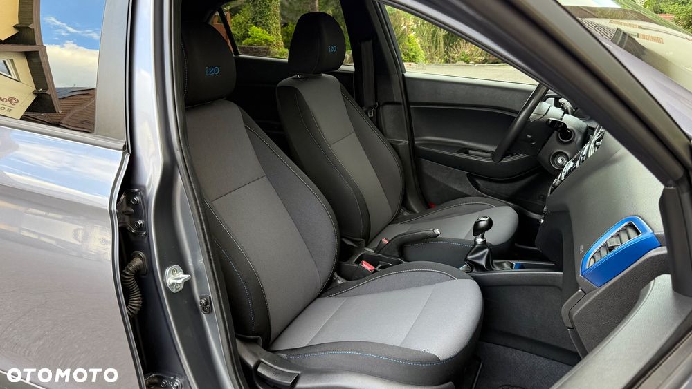 Hyundai i20 - 18