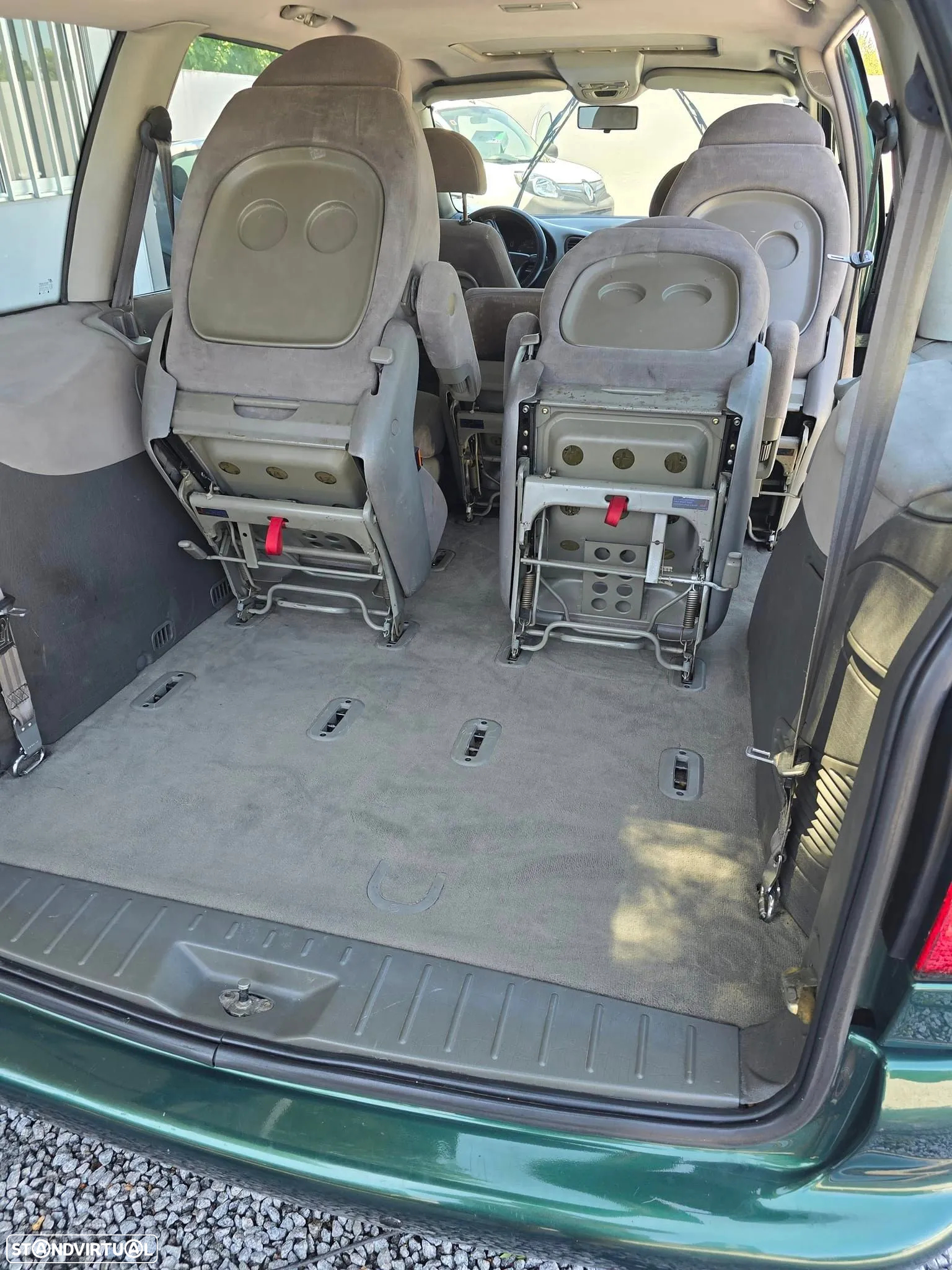 VW Sharan 1.9 TDi Confortline 7L - 7
