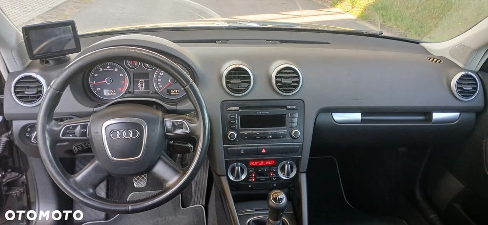 Audi A3 Sportback 1.6 S line Sportpaket plus - 10