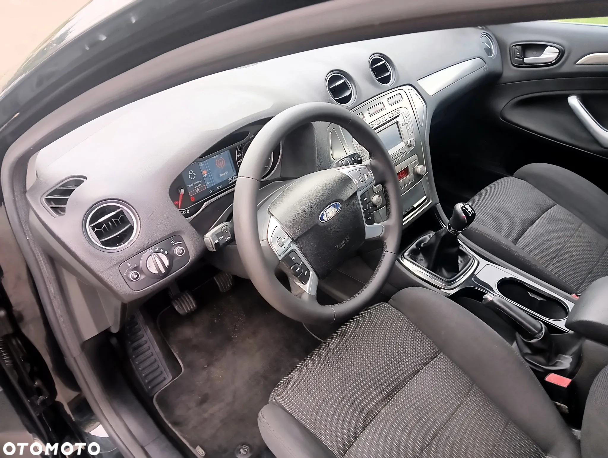 Ford Mondeo 2.0 Titanium - 19