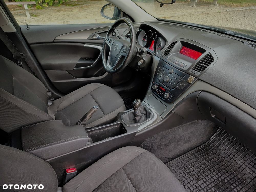 Opel Insignia - 8