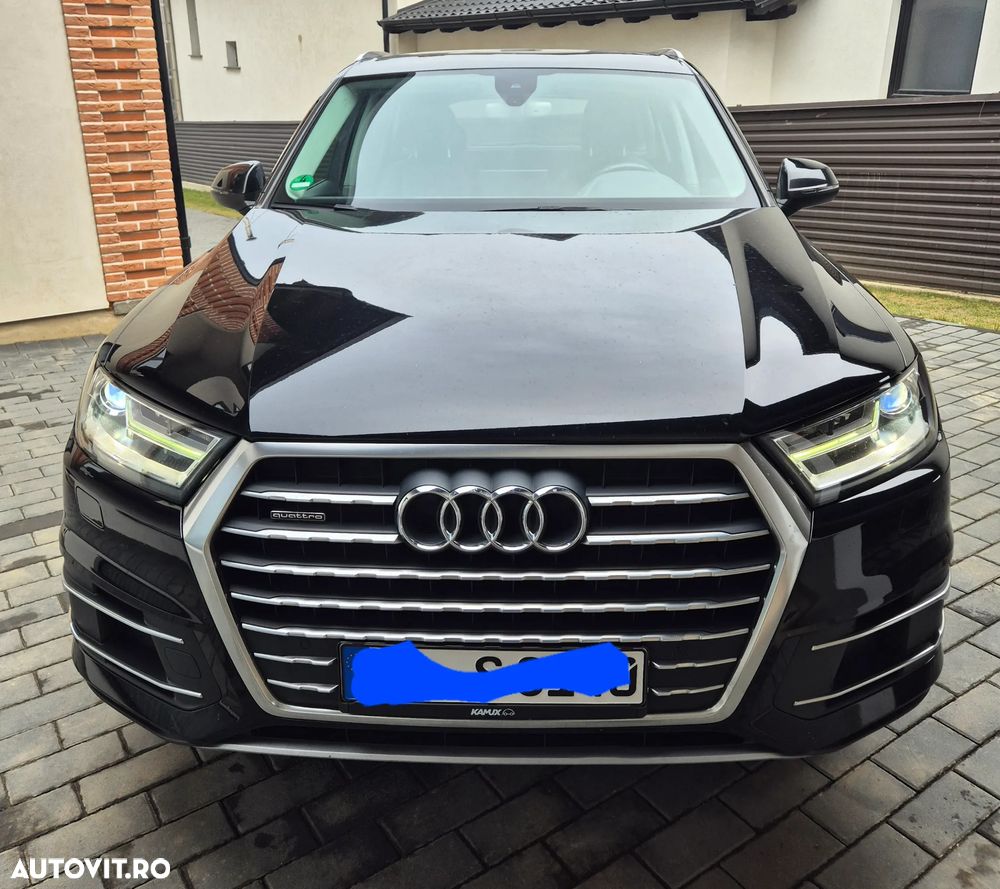 Audi Q7 - 1