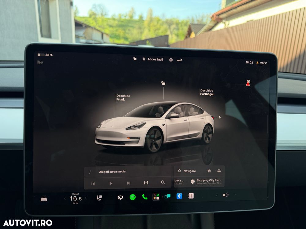 Tesla Model 3 Langstreckenbatterie Allradantrieb Dual Motor - 31