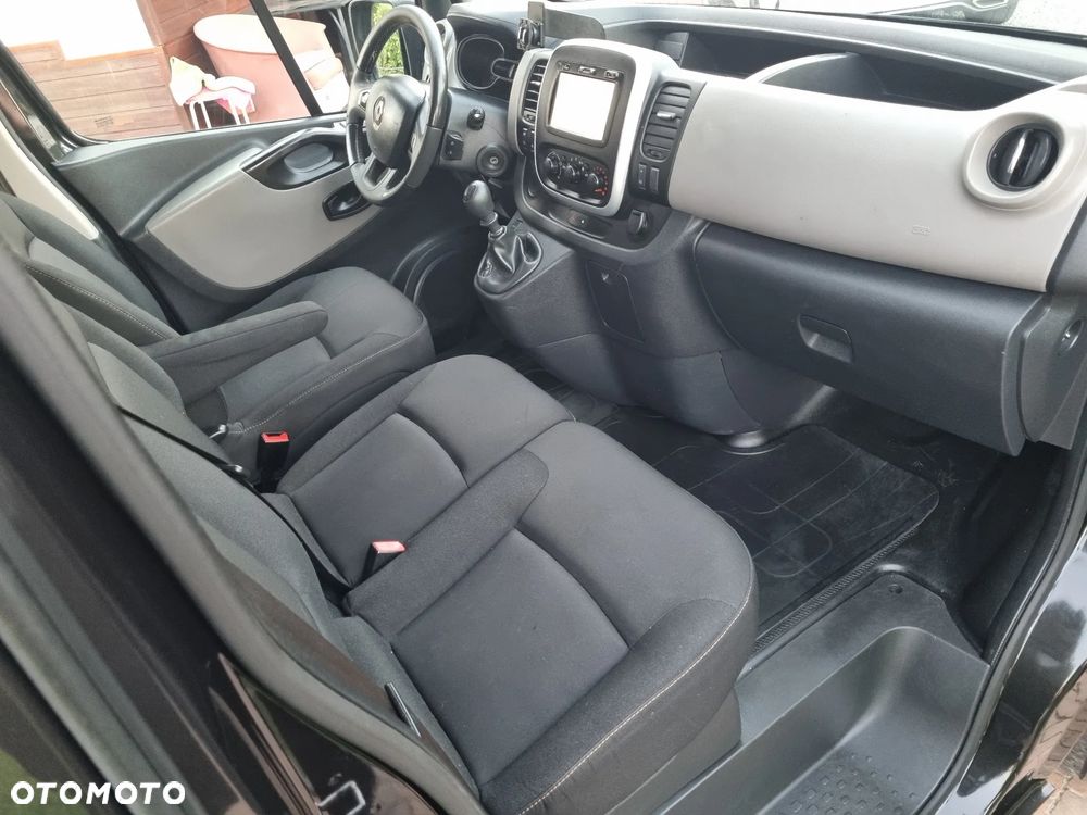 Renault TRAFIC - 24