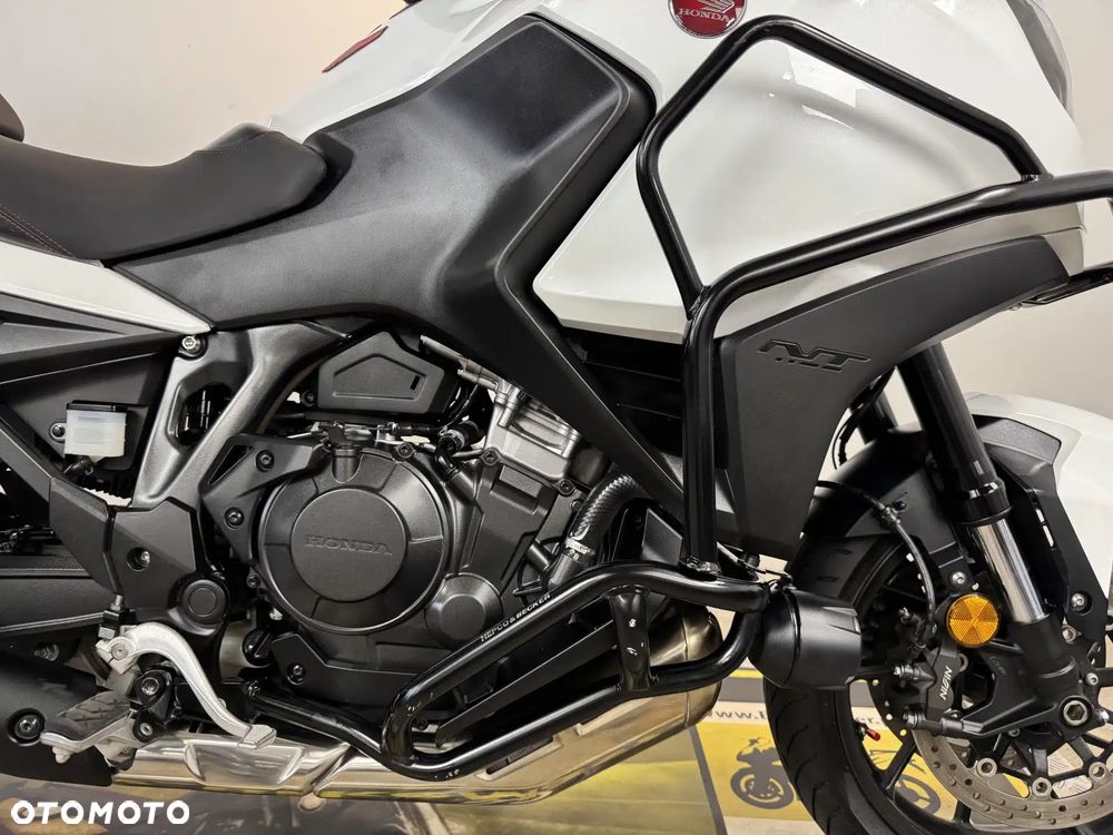 Honda NT - 13
